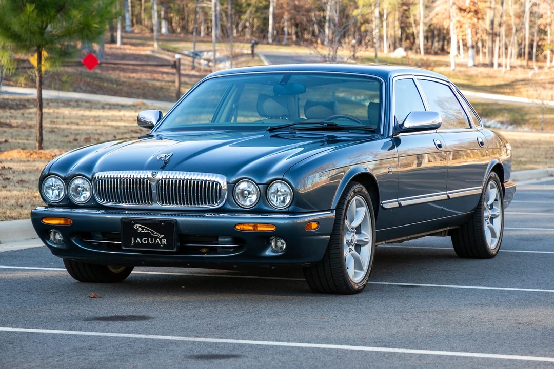 2000 Jaguar X308 XJR - Image 2 of 31