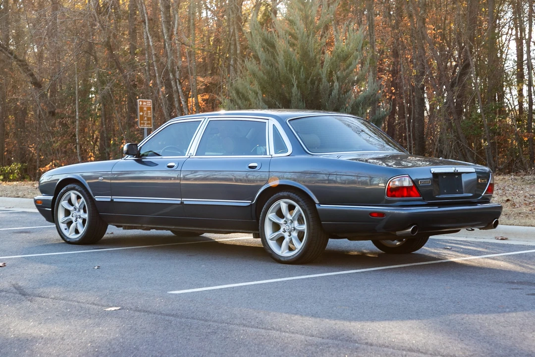 2000 Jaguar X308 XJR - Image 10 of 31