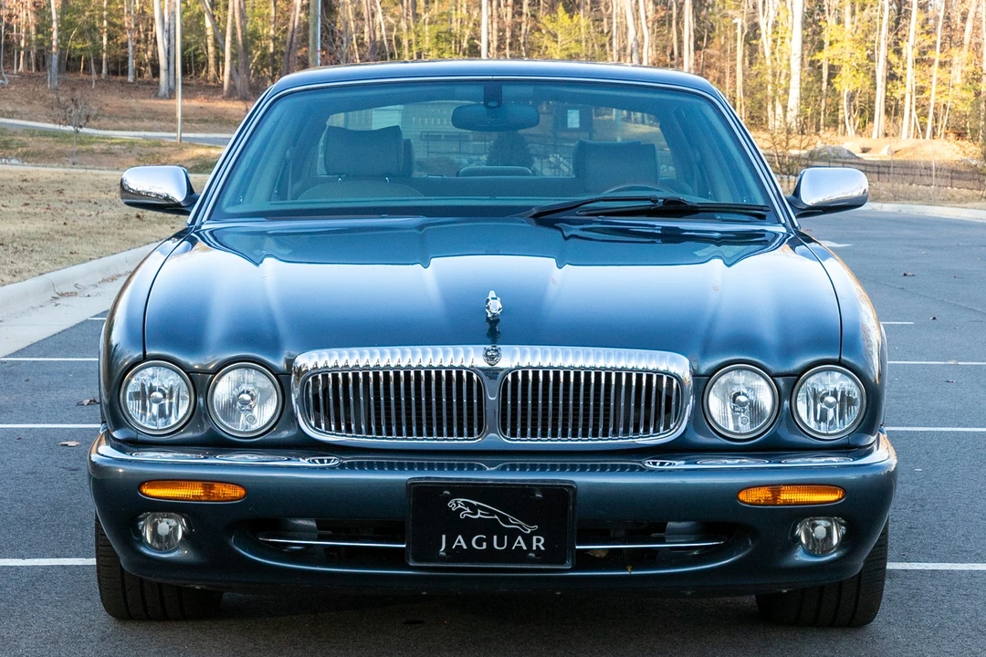2000 Jaguar X308 XJR - Image 3 of 31