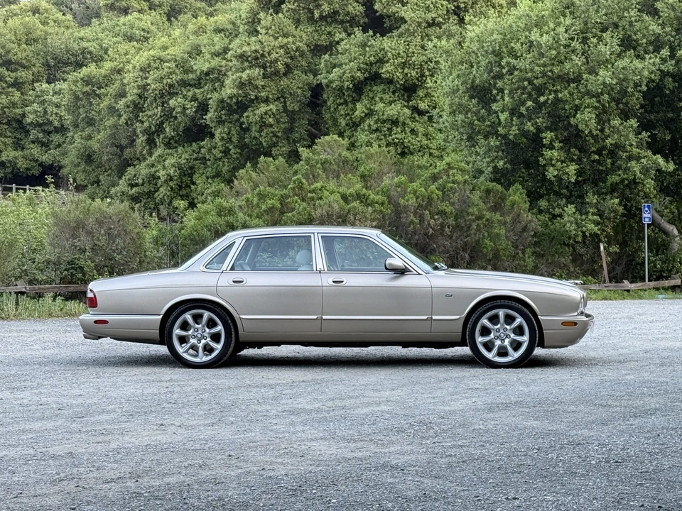 2000 Jaguar X308 XJR - Image 18 of 31