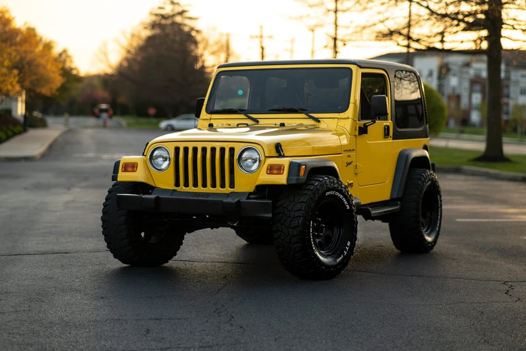 2000 Jeep TJ Wrangler - Image 2 of 31