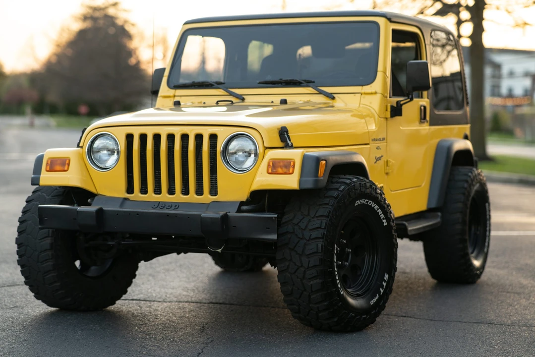 2000 Jeep TJ Wrangler - Image 2 of 31