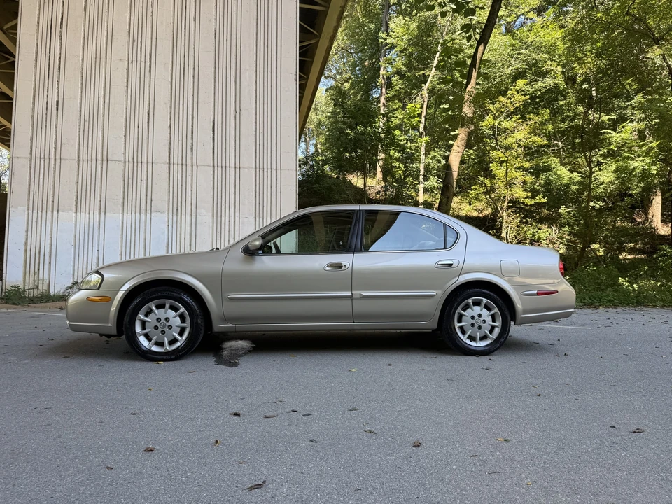 2000 Nissan Maxima 5th Gen - Image 21 of 31