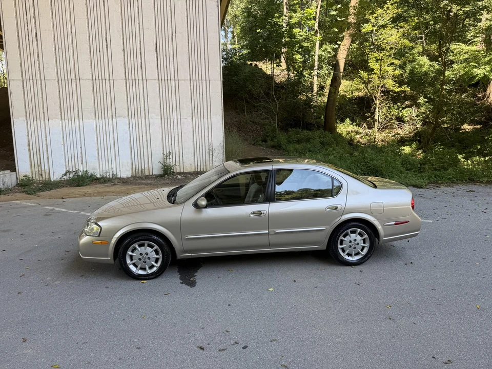 2000 Nissan Maxima 5th Gen - Image 22 of 31