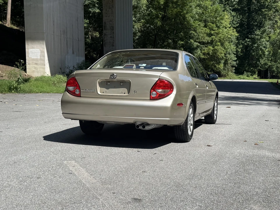 2000 Nissan Maxima 5th Gen - Image 14 of 31