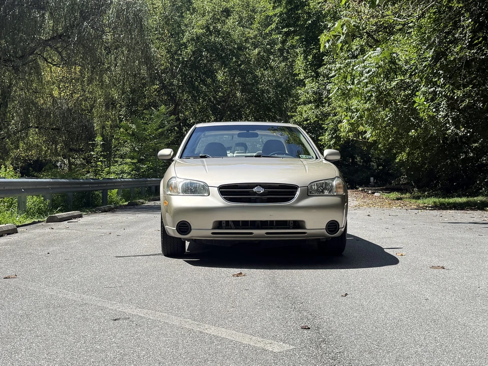 2000 Nissan Maxima 5th Gen - Image 5 of 31