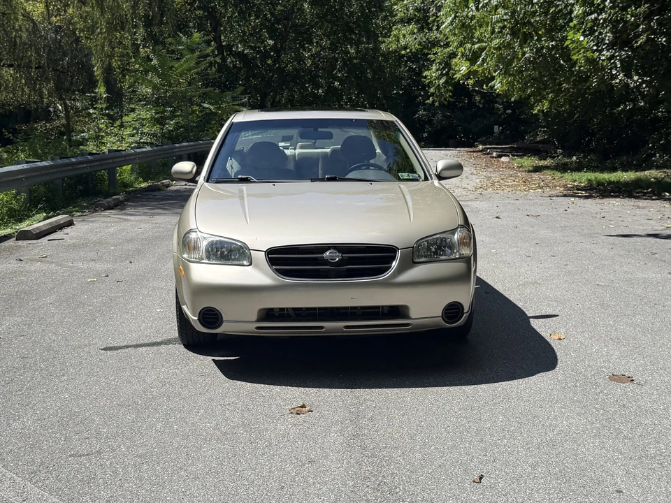 2000 Nissan Maxima 5th Gen - Image 8 of 31