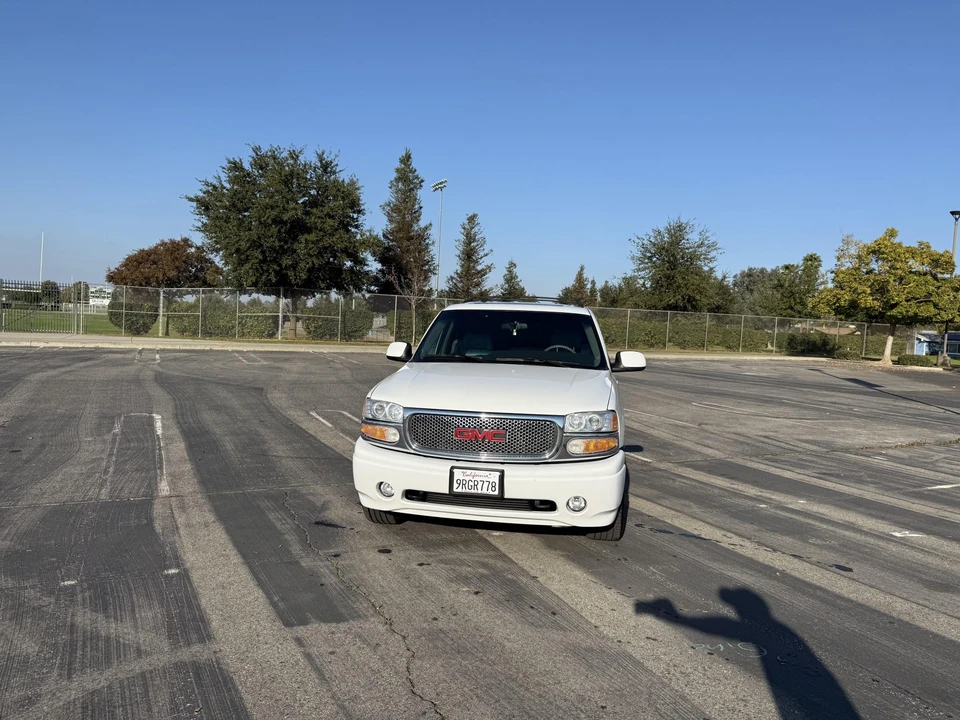 2001 GMC Yukon 1st Gen - Image 4 of 31