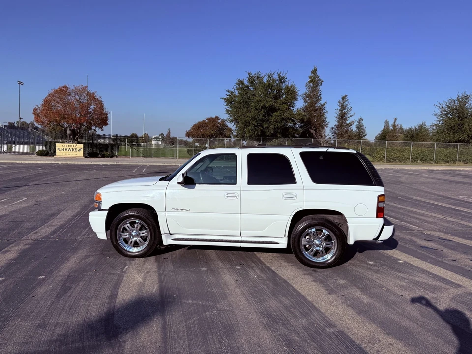 2001 GMC Yukon 1st Gen - Image 16 of 31