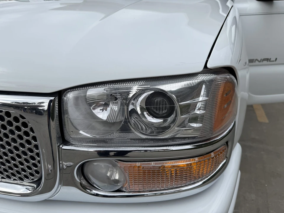 2001 GMC Yukon 1st Gen - Image 30 of 31