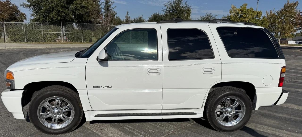 2001 GMC Yukon 1st Gen - Image 25 of 31