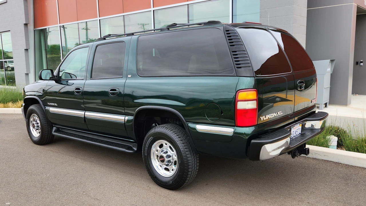 2001 GMC Yukon 2nd Gen - Image 28 of 31
