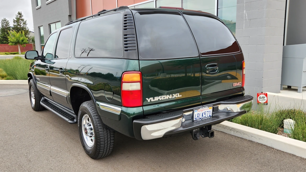 2001 GMC Yukon 2nd Gen - Image 30 of 31