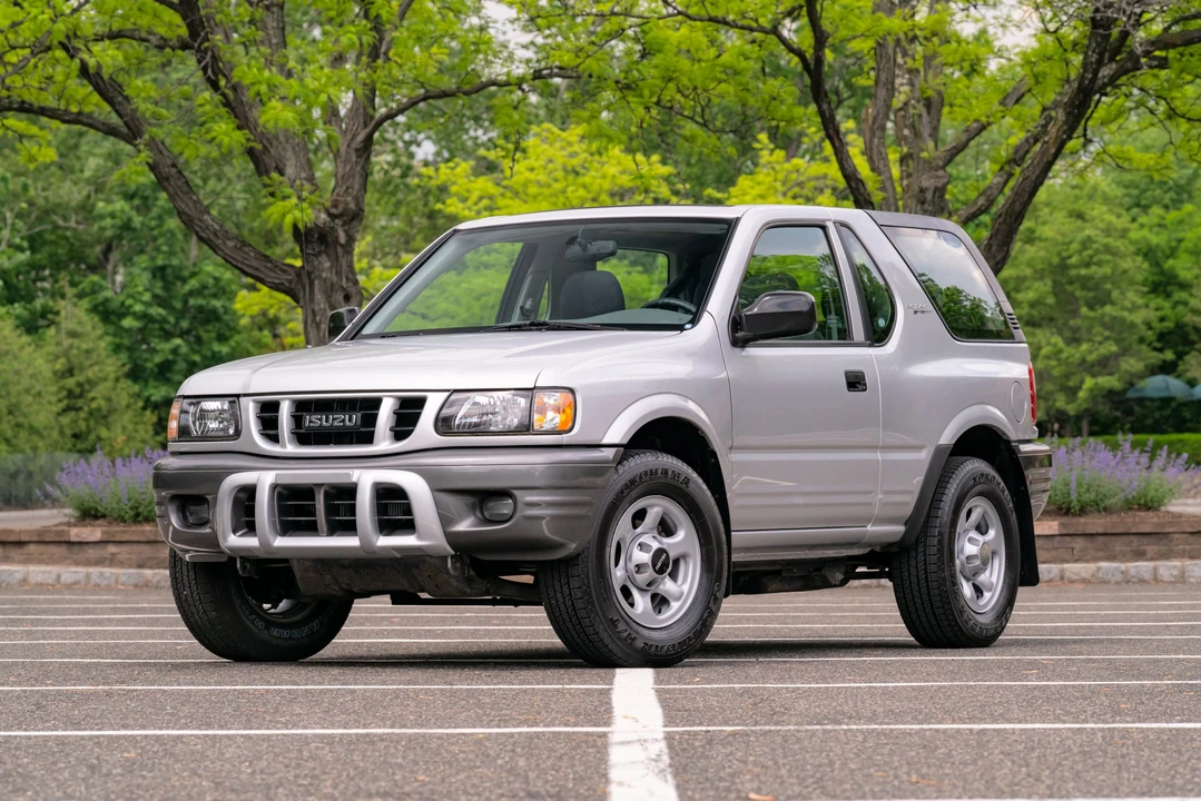 2001 Isuzu Rodeo - Image 3 of 31