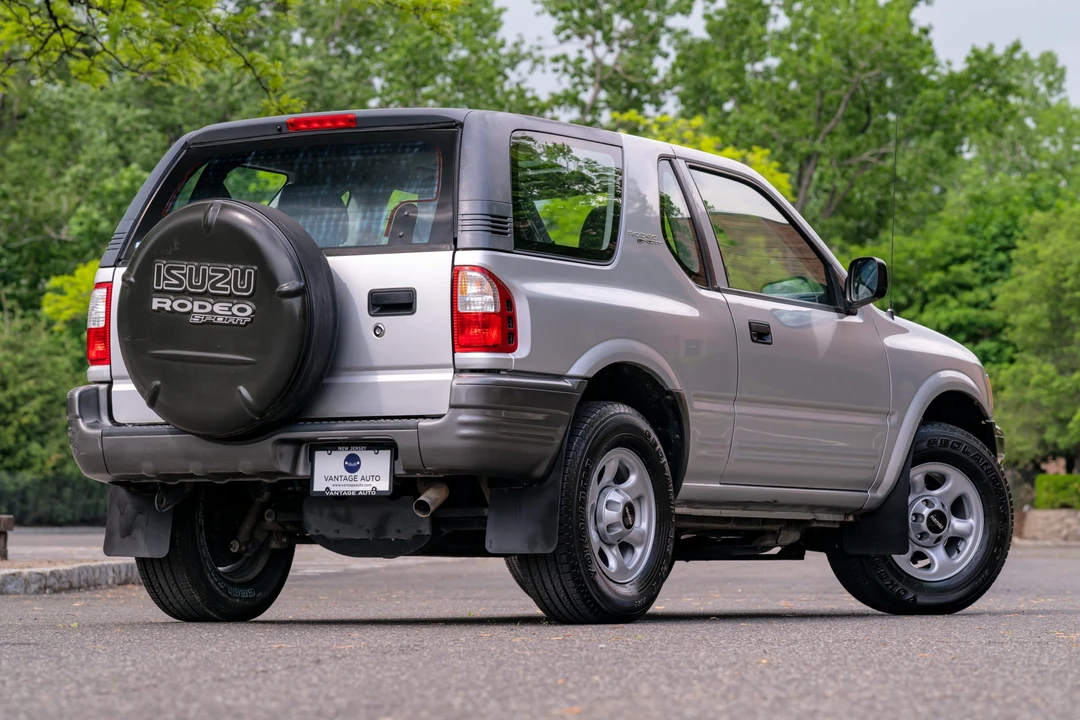 2001 Isuzu Rodeo - Image 11 of 31