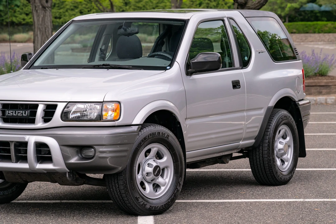 2001 Isuzu Rodeo - Image 21 of 31