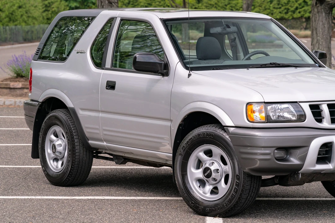 2001 Isuzu Rodeo - Image 26 of 31