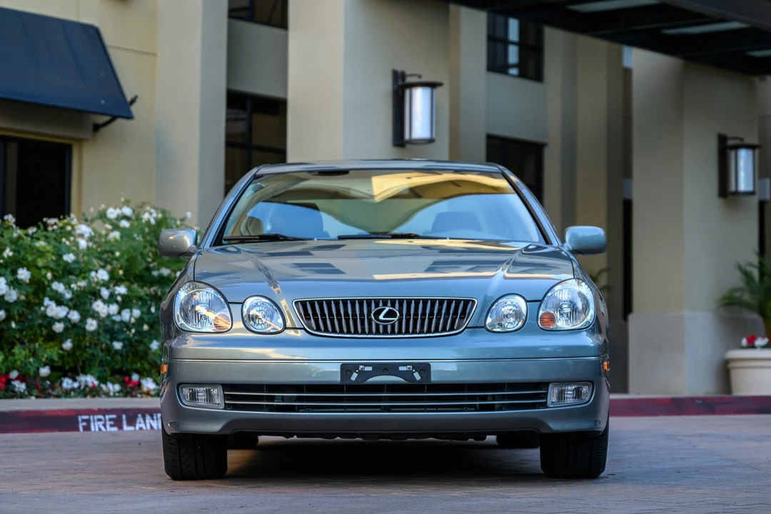 2001 Lexus GS 2nd Gen - Image 21 of 31