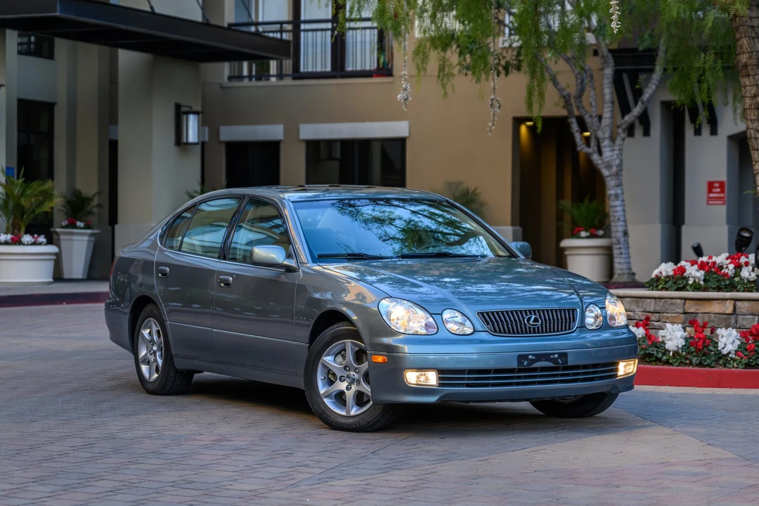 2001 Lexus GS 2nd Gen - Image 16 of 31