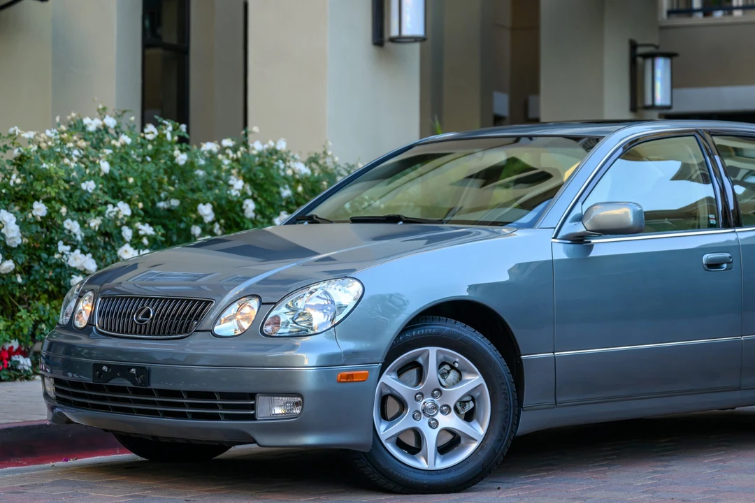 2001 Lexus GS 2nd Gen - Image 24 of 31
