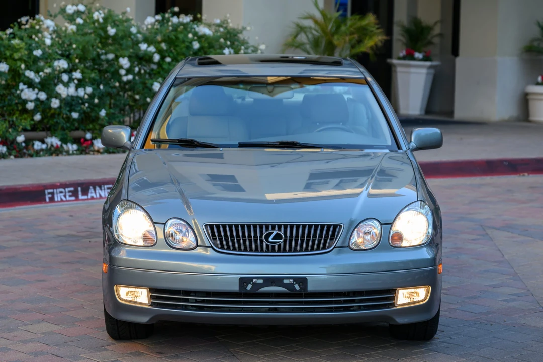 2001 Lexus GS 2nd Gen - Image 19 of 31