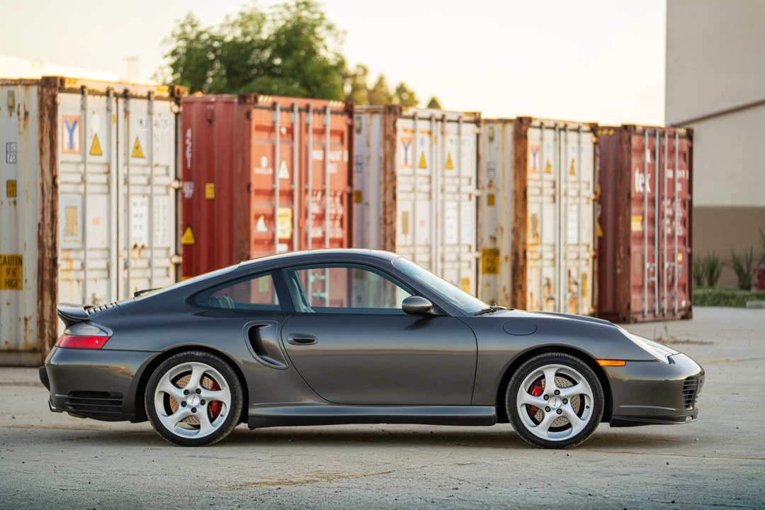2001 Porsche 996 Turbo - Image 9 of 31