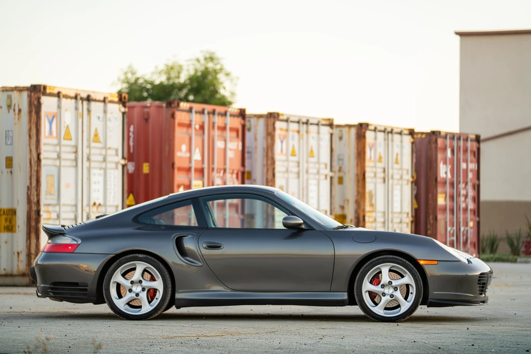 2001 Porsche 996 Turbo - Image 10 of 31