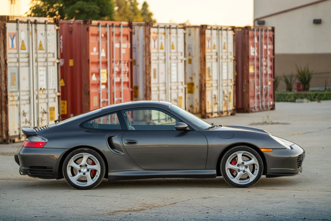 2001 Porsche 996 Turbo - Image 11 of 31