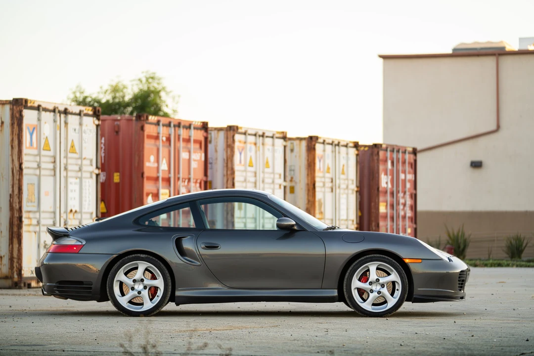 2001 Porsche 996 Turbo - Image 12 of 31
