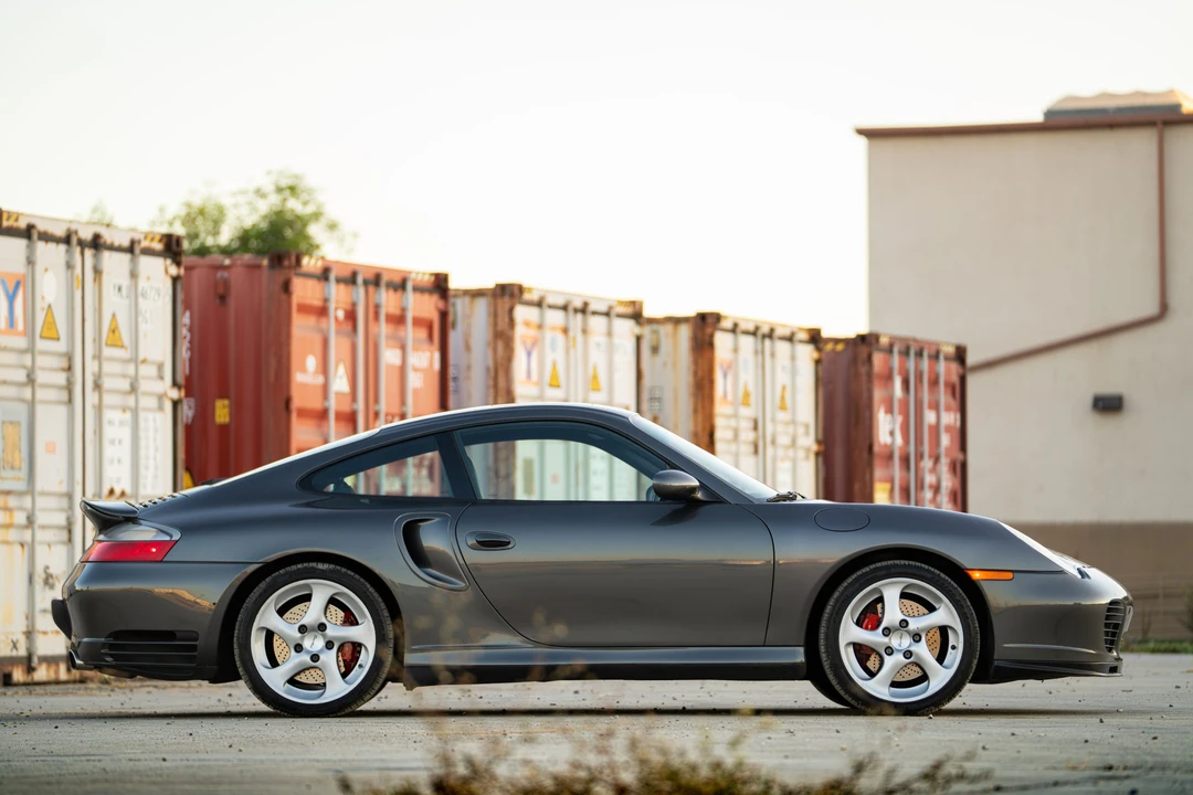 2001 Porsche 996 Turbo - Image 13 of 31