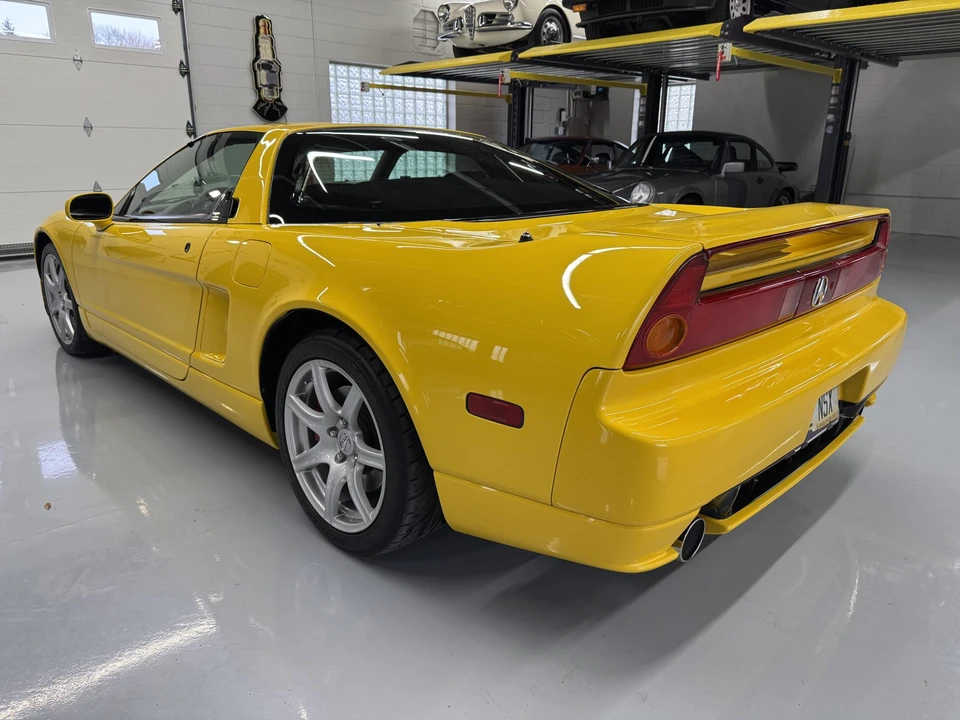 2002 Acura NA2 NSX - Image 16 of 31