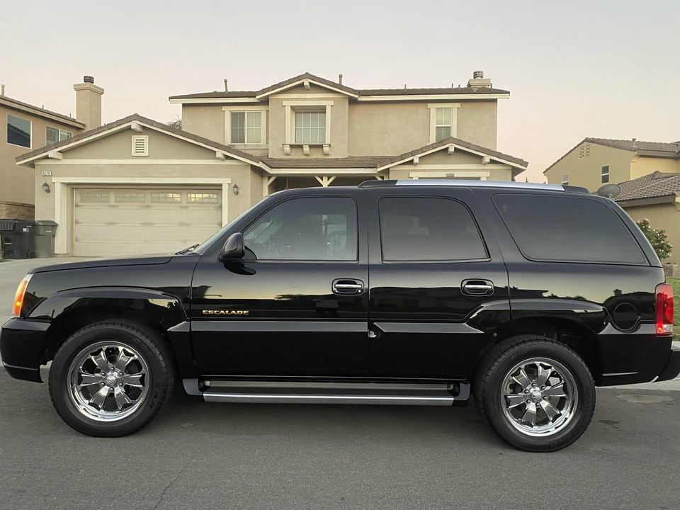 2002 Cadillac Escalade & EXT 2nd Gen - Image 8 of 31