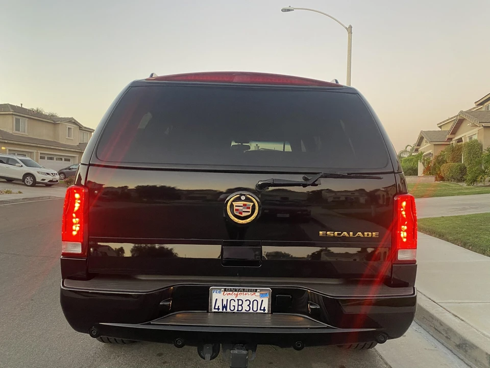 2002 Cadillac Escalade & EXT 2nd Gen - Image 16 of 31