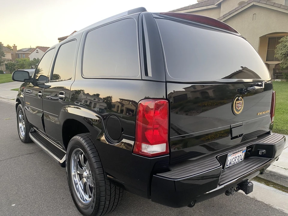 2002 Cadillac Escalade & EXT 2nd Gen - Image 10 of 31