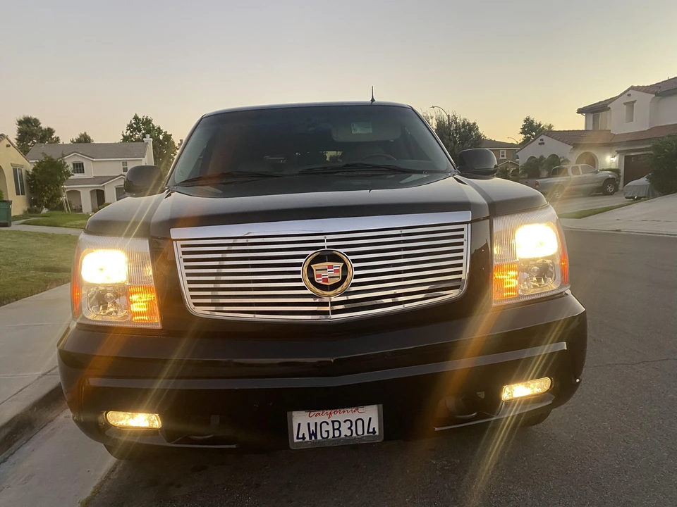 2002 Cadillac Escalade & EXT 2nd Gen - Image 29 of 31