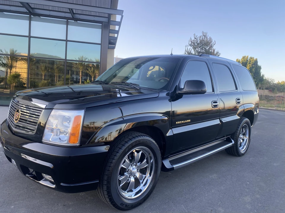 2002 Cadillac Escalade & EXT 2nd Gen - Image 4 of 31