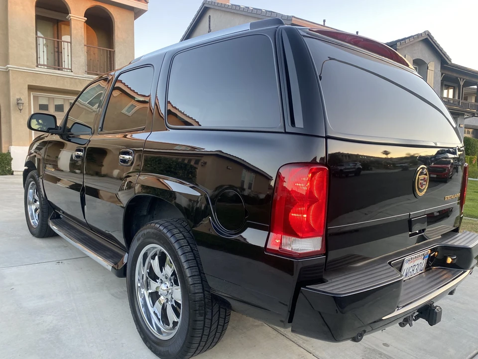 2002 Cadillac Escalade & EXT 2nd Gen - Image 12 of 31