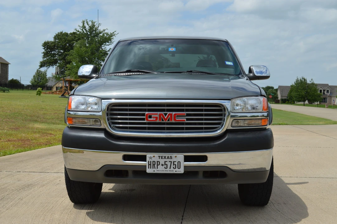 2002 GMC Sierra Heavy Duty 2nd Gen - Image 8 of 31