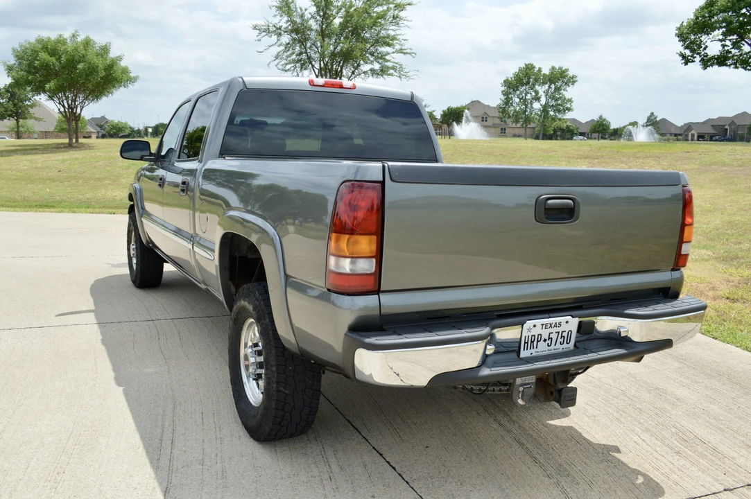 2002 GMC Sierra Heavy Duty 2nd Gen - Image 24 of 31