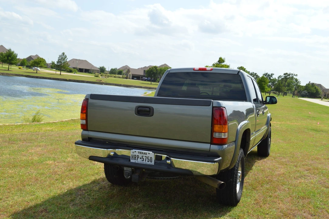 2002 GMC Sierra Heavy Duty 2nd Gen - Image 21 of 31