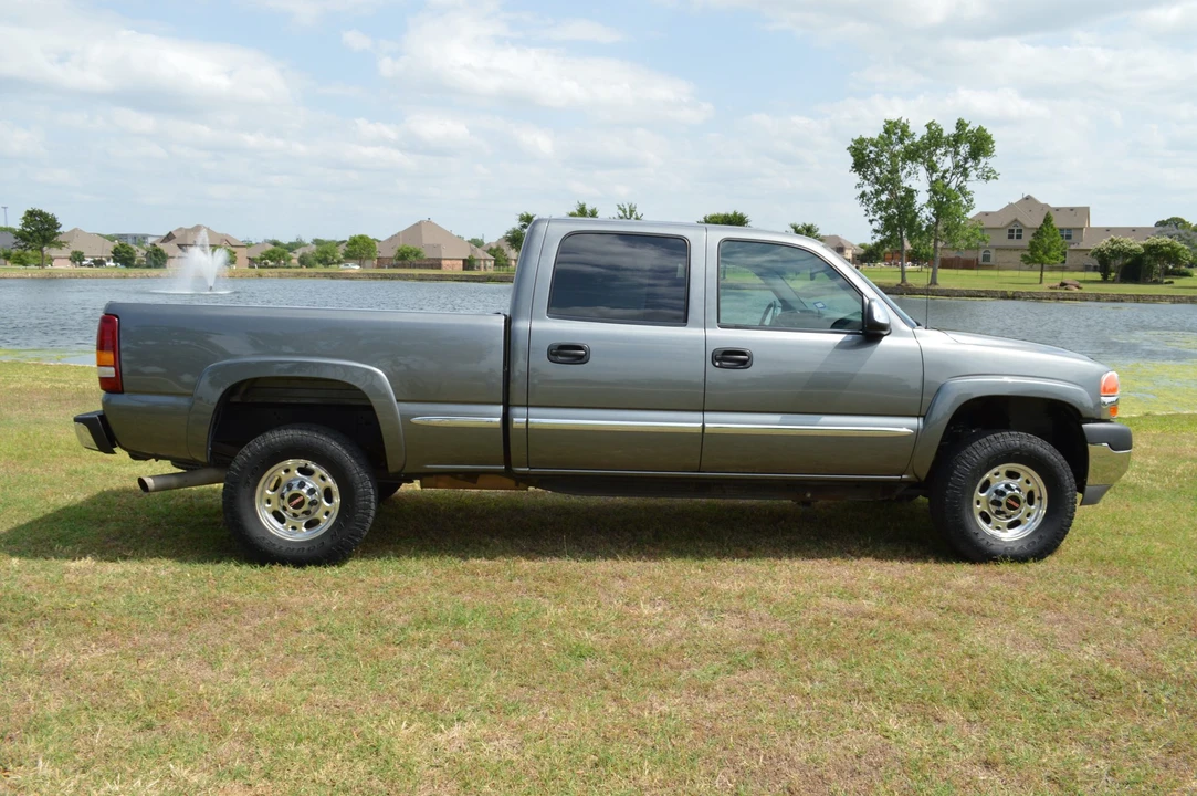 2002 GMC Sierra Heavy Duty 2nd Gen - Image 15 of 31