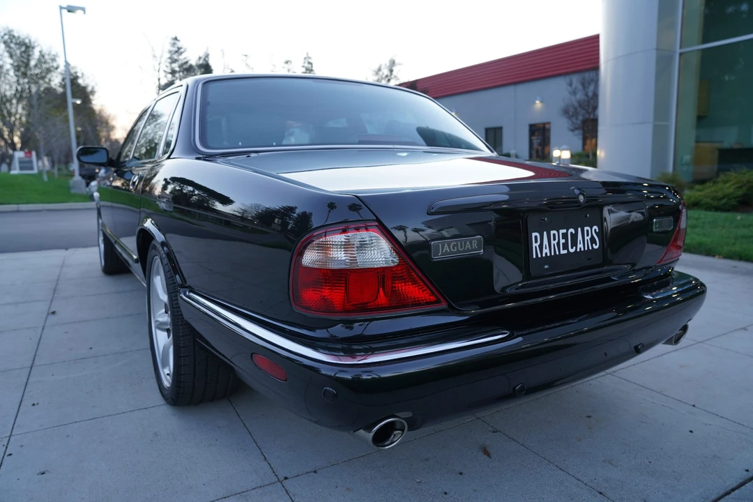 2002 Jaguar X308 XJR - Image 15 of 31
