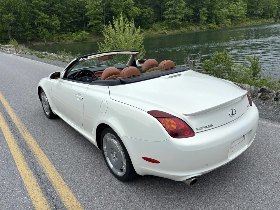 2002 Lexus SC430 - Image 19 of 31