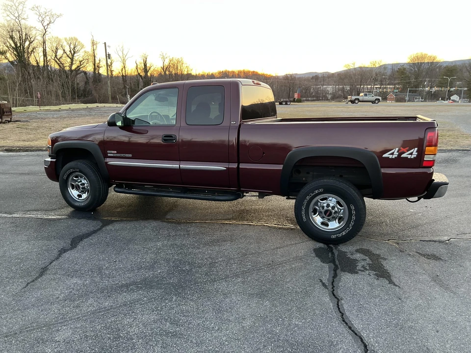 2003 GMC Sierra Heavy Duty 2nd Gen - Image 13 of 31
