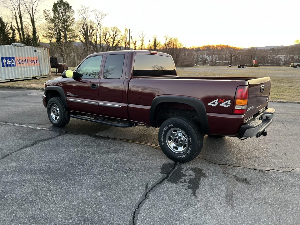 2003 GMC Sierra Heavy Duty 2nd Gen - Image 14 of 31