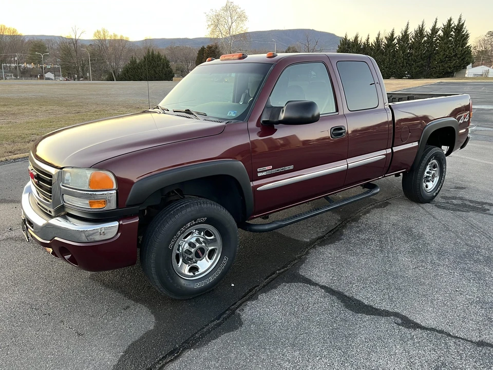 2003 GMC Sierra Heavy Duty 2nd Gen - Image 9 of 31