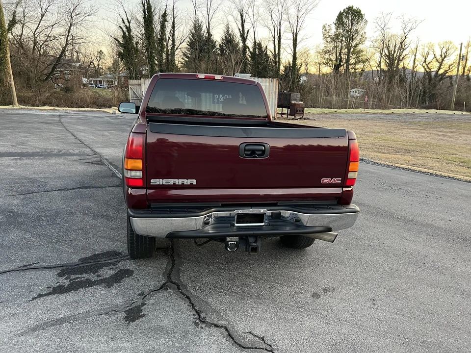 2003 GMC Sierra Heavy Duty 2nd Gen - Image 16 of 31