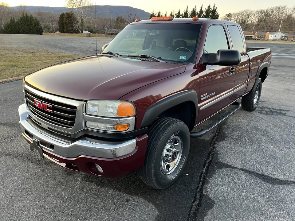2003 GMC Sierra Heavy Duty 2nd Gen - Image 8 of 31
