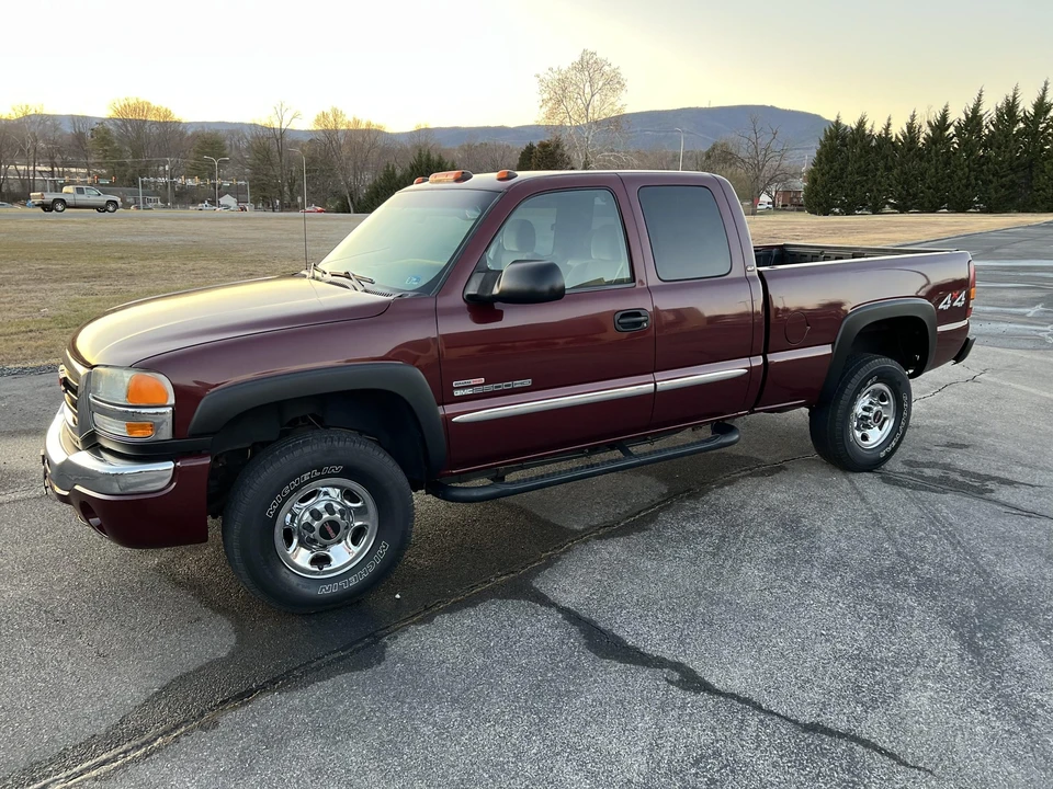2003 GMC Sierra Heavy Duty 2nd Gen - Image 10 of 31