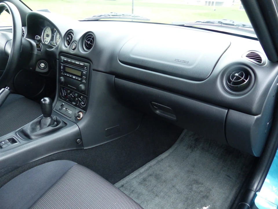 2003 Mazda NB MX-5 Miata - Image 26 of 31